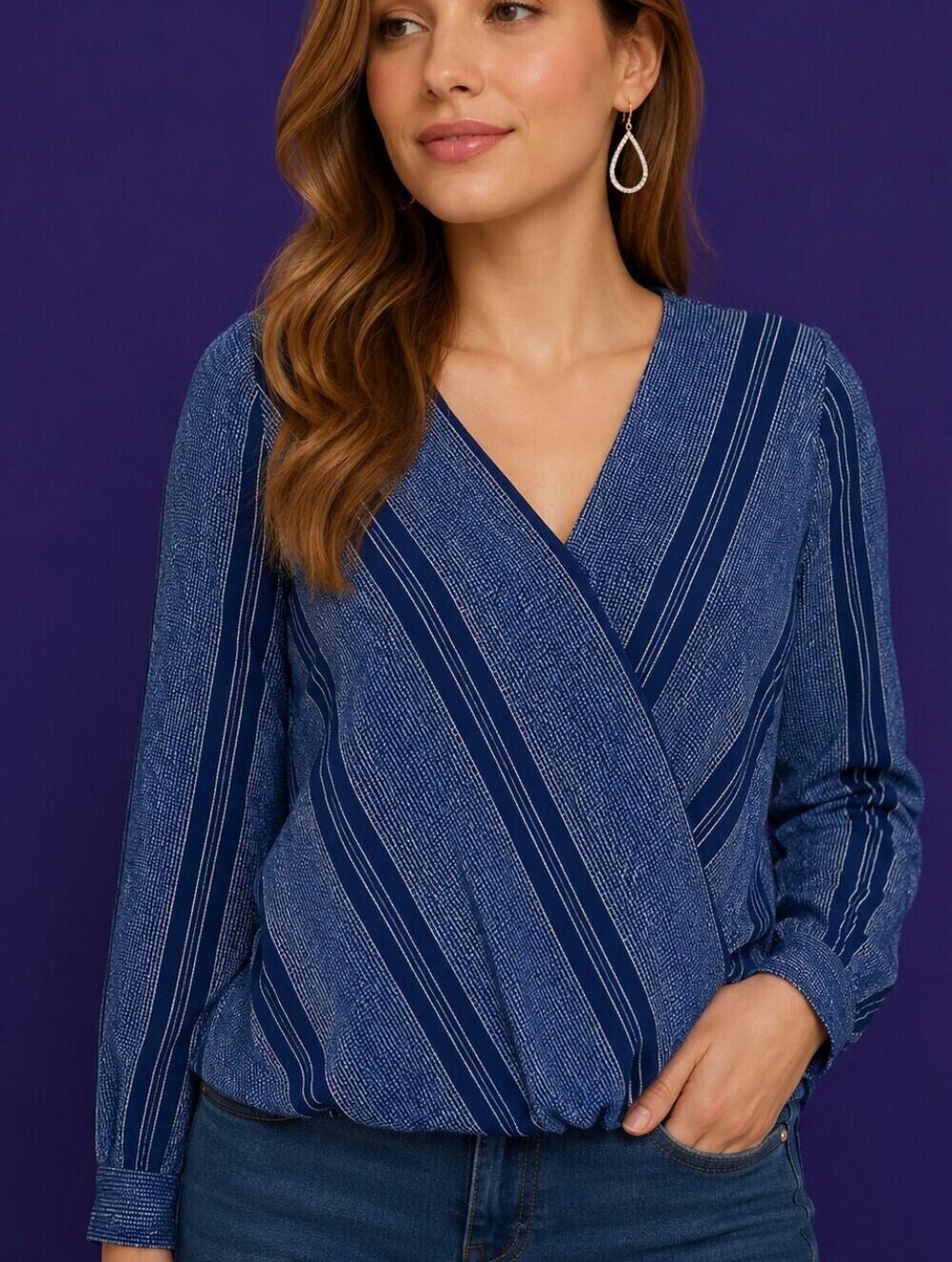 3/$30 NEW DIRECTIONS Seersucker Striped V-Neck Surplice Blouson Blouse